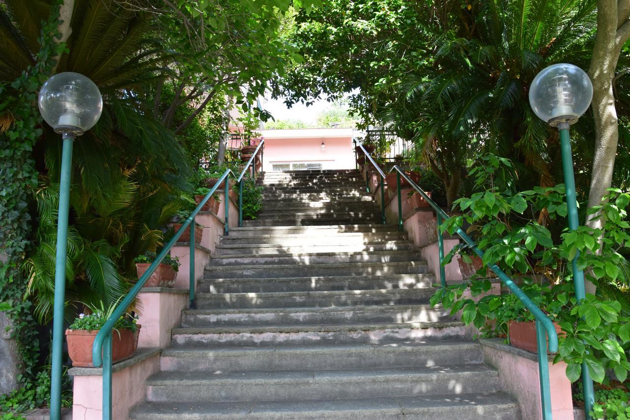 Hotel Pozzuolo Celle Ligure Exterior foto